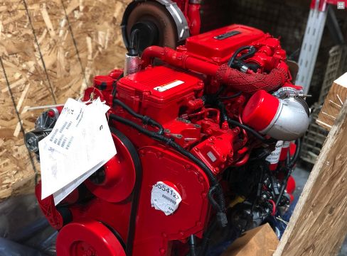 Komatsu SAA6D114E engine