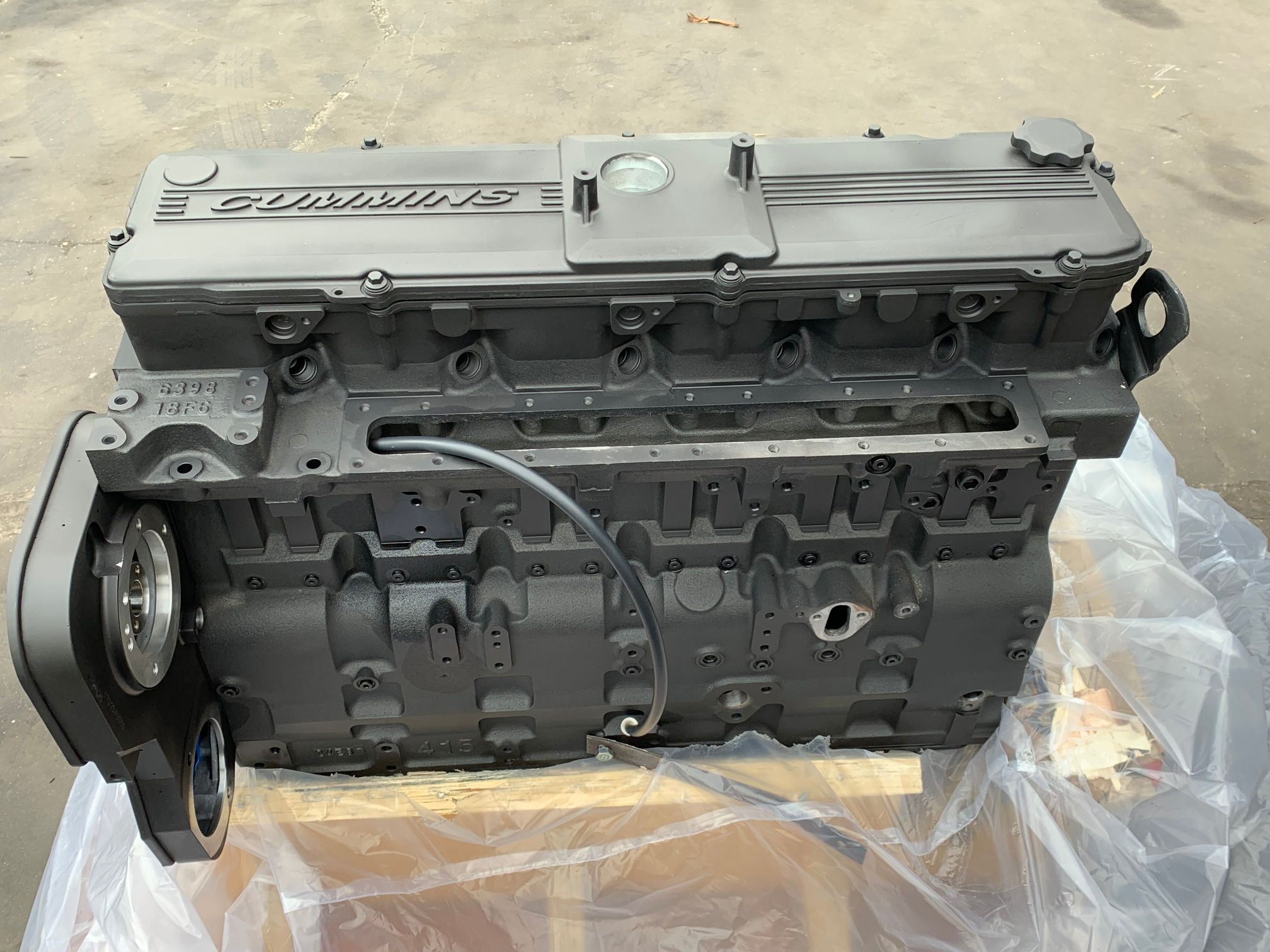 Komatsu SAA6D114E engine 