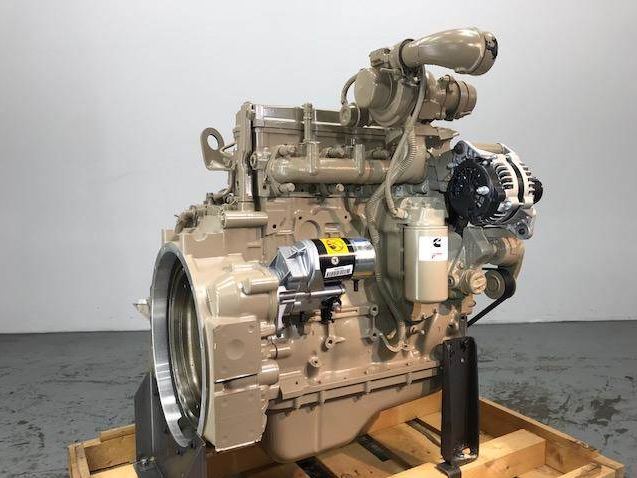 Komatsu SAA4D107E-1 engine