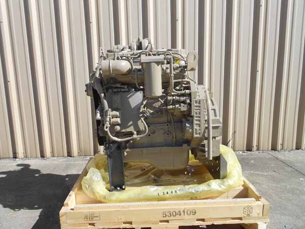 Komatsu SAA4D107E-1 engine