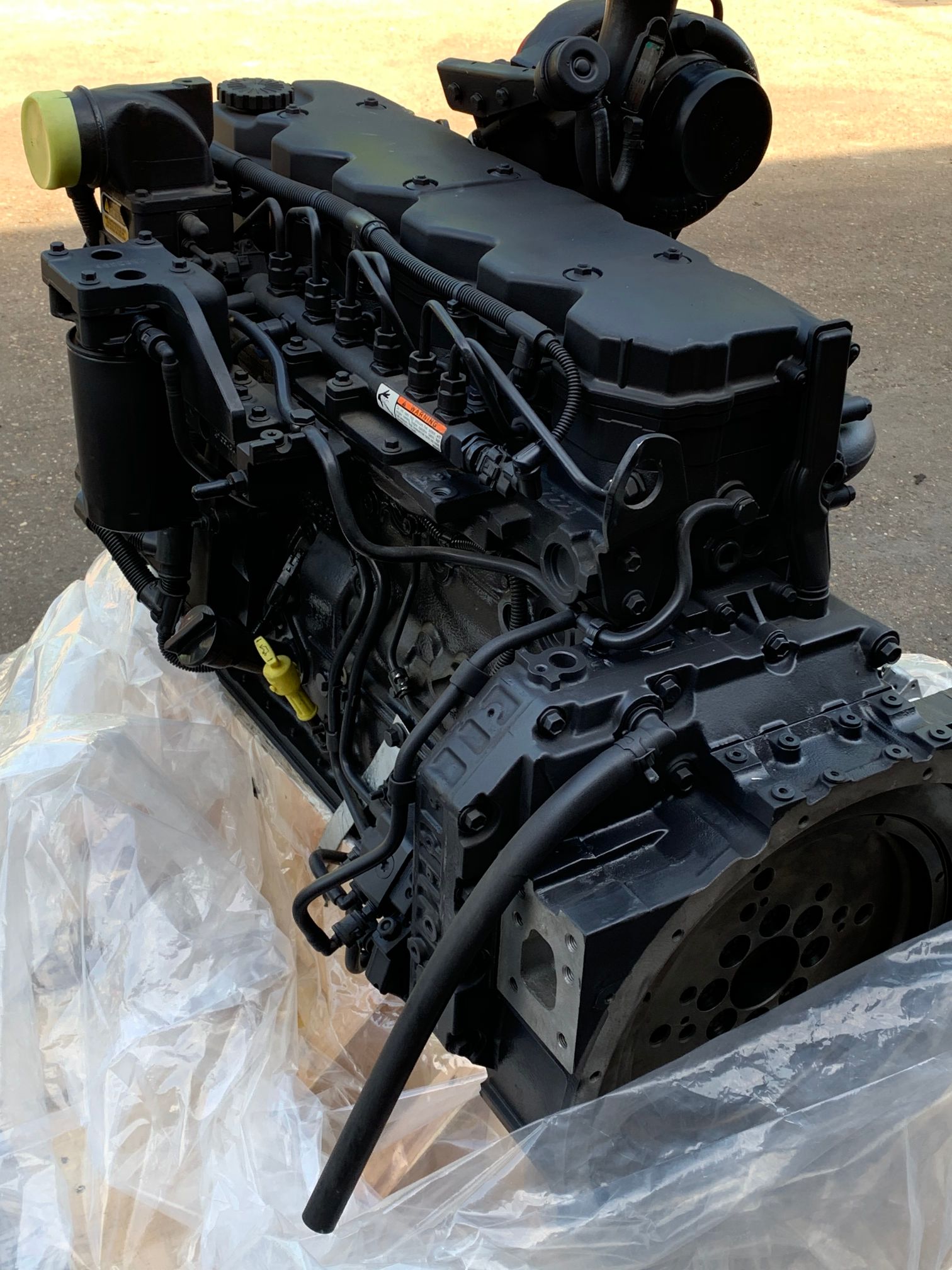 Komatsu SAA6D107E-3 engine 