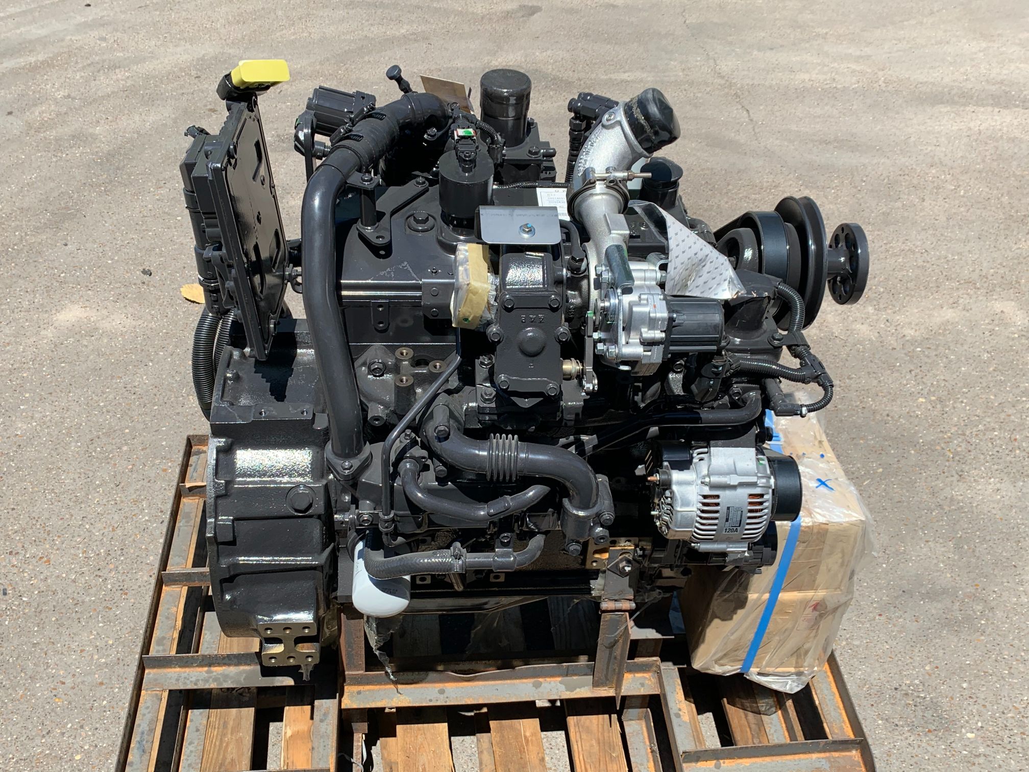 Komatsu SAA4D95LE-5 engine