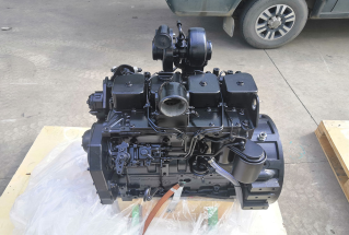 Case 4T-390 engine