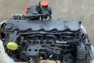 Cummins QSB 6.7 engine