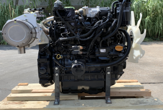 Yanmar 4TNV88C engine