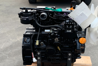 Yanmar 3TNV74 engine