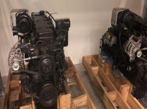 Komatsu SAA6D107 engine